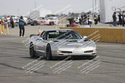 media/Jun-01-2025-CalClub SCCA (Sun) [[eae223c5dd]]/Group 1/Track Event (Front Straight)/